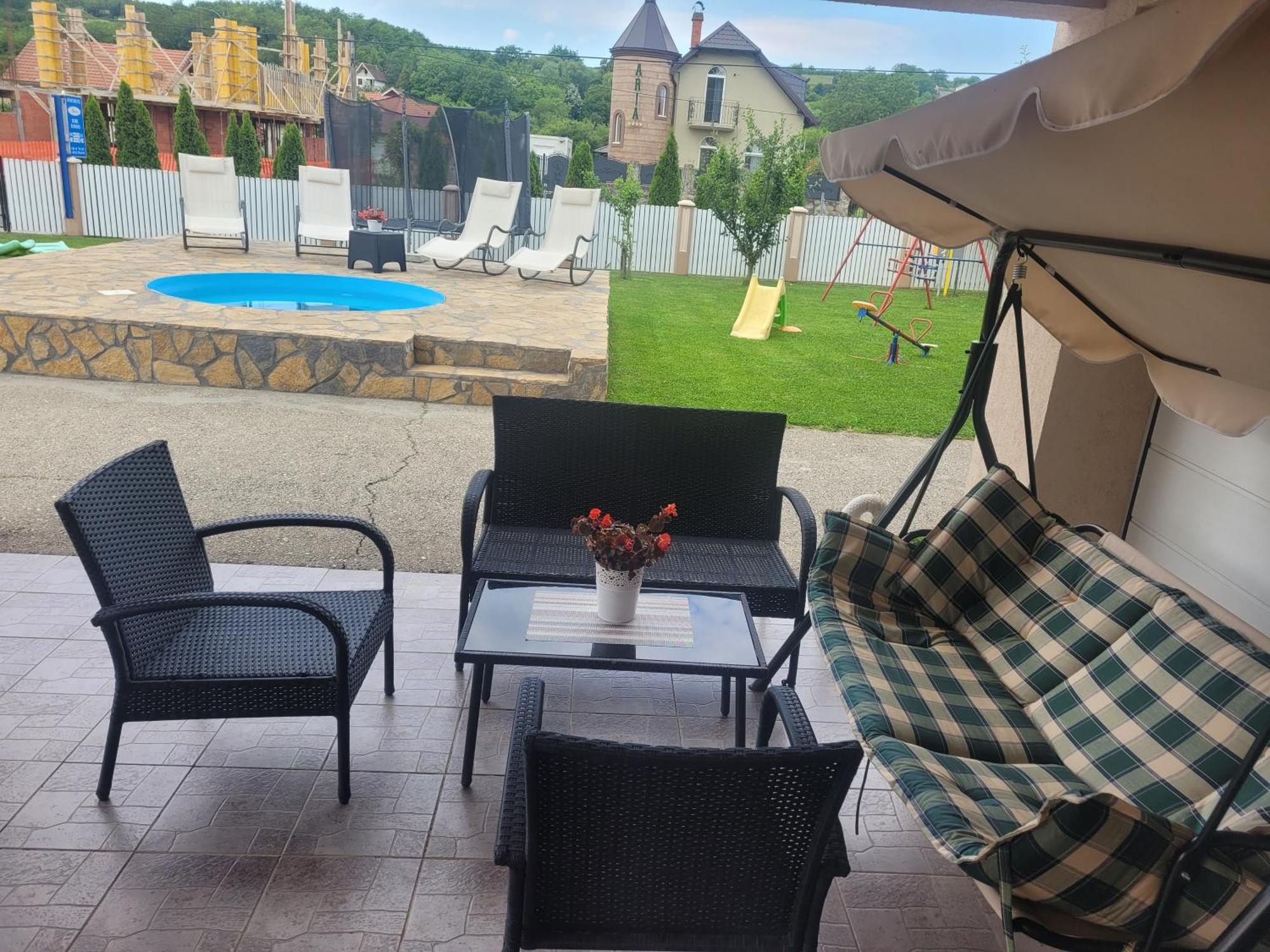 Apartmani Apolon Vrdnik Eksteriør bilde